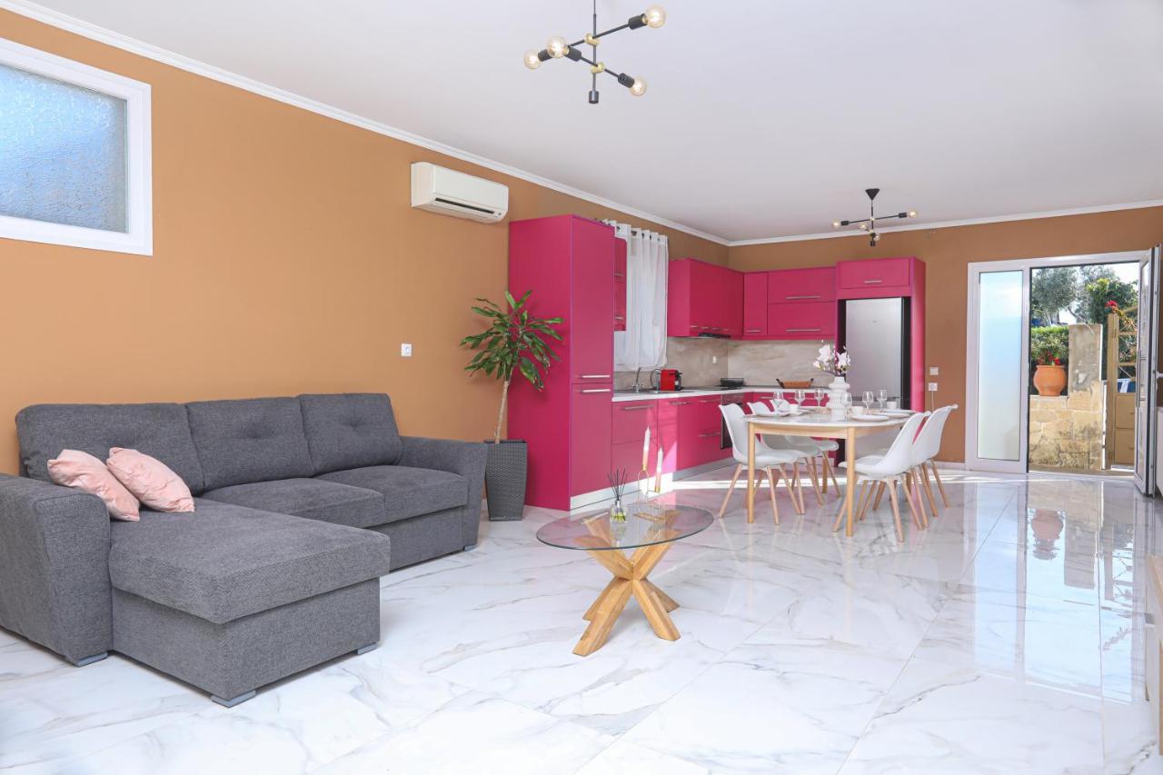 Casa Di Pietra * Karousádes
